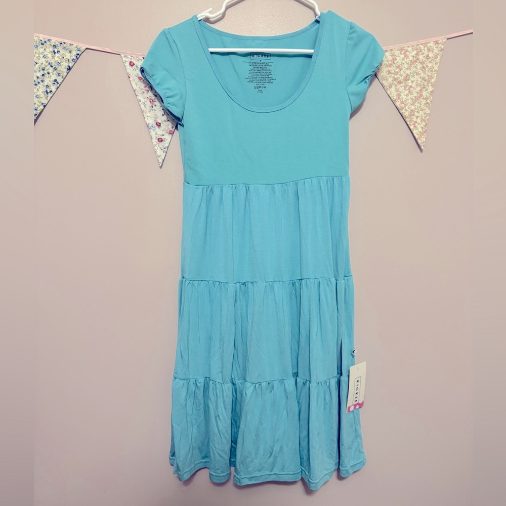 Kickee NWT women’s tiered dress